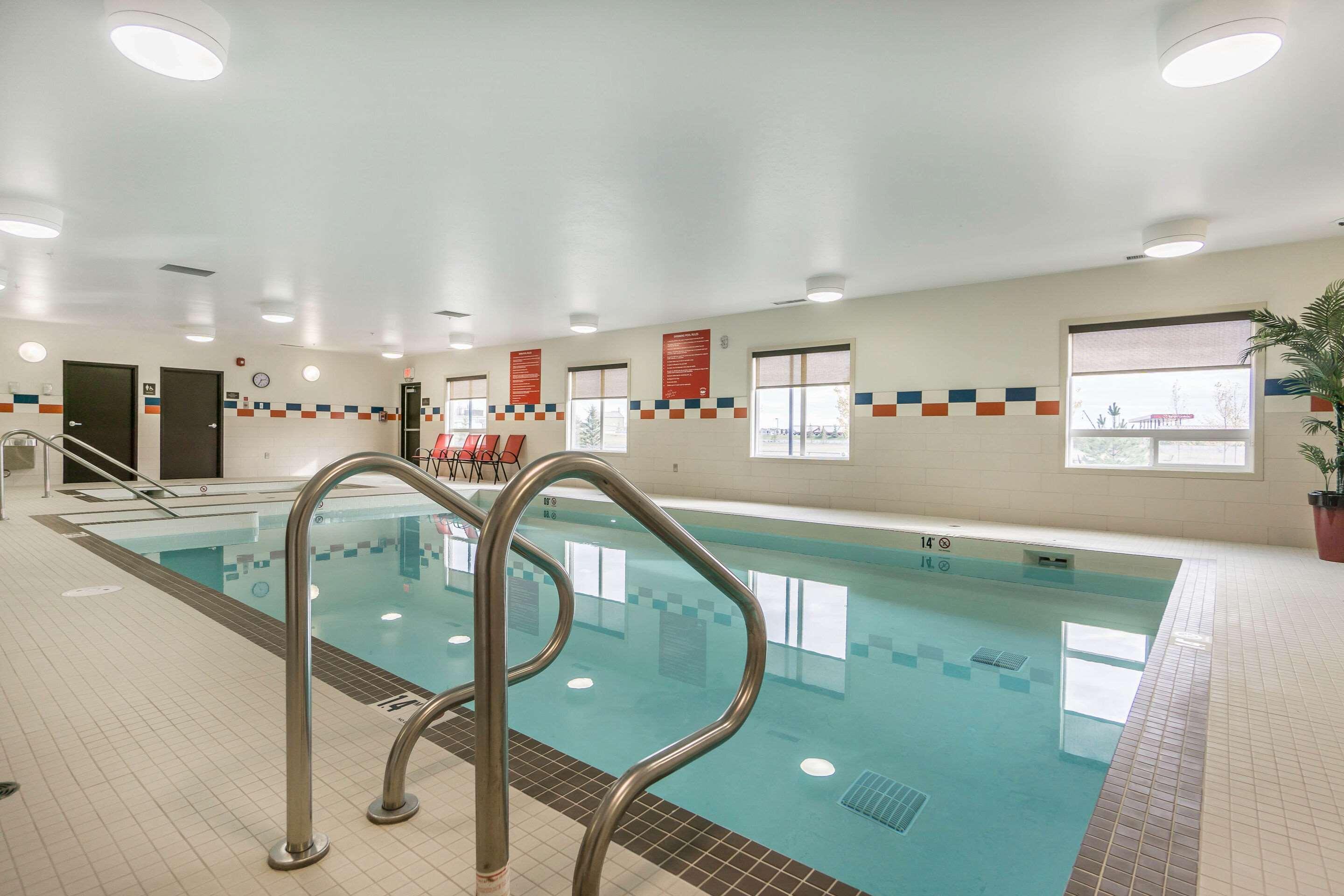 Comfort Inn & Suites Edmonton International Airport Nisku Dış mekan fotoğraf