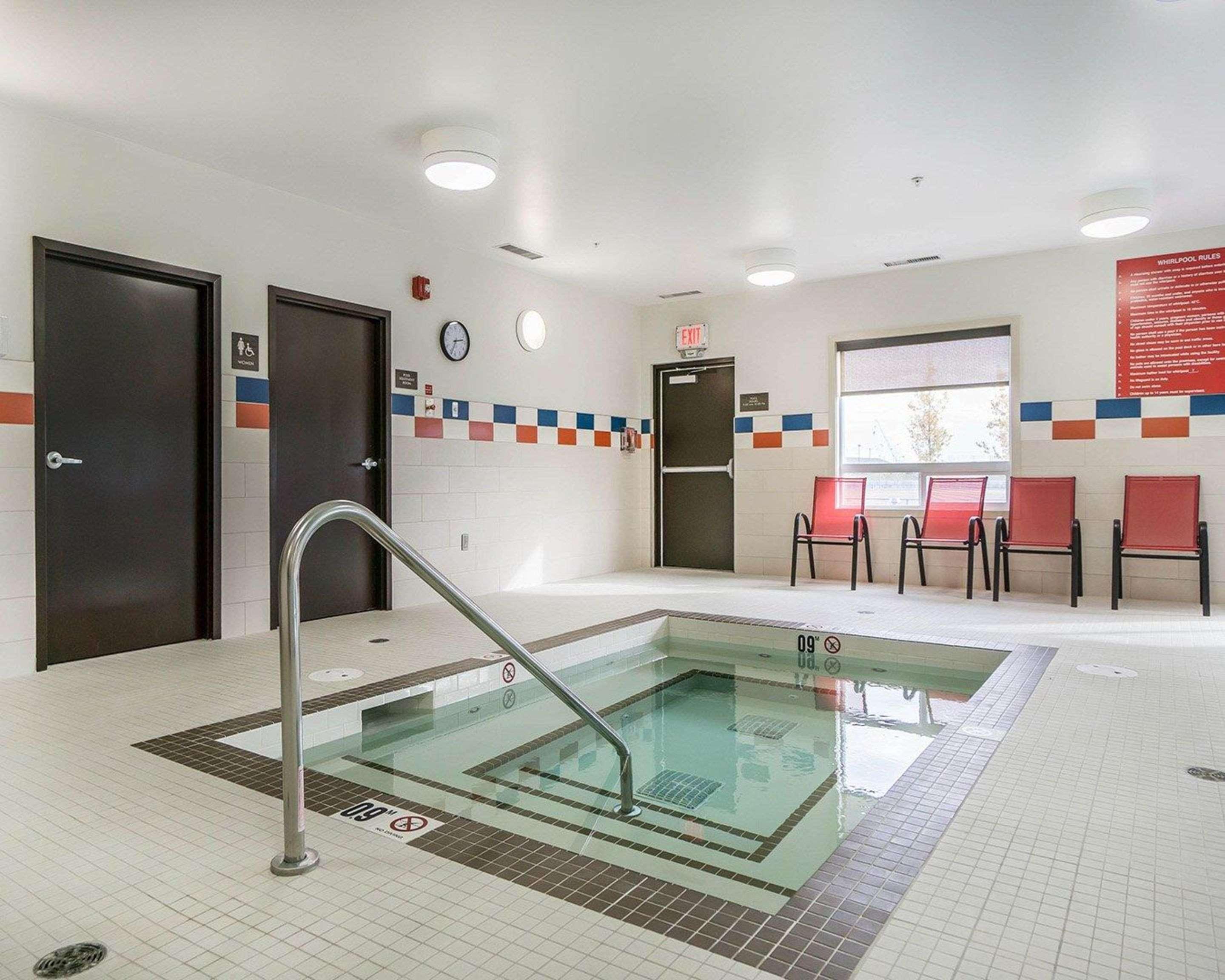Comfort Inn & Suites Edmonton International Airport Nisku Dış mekan fotoğraf
