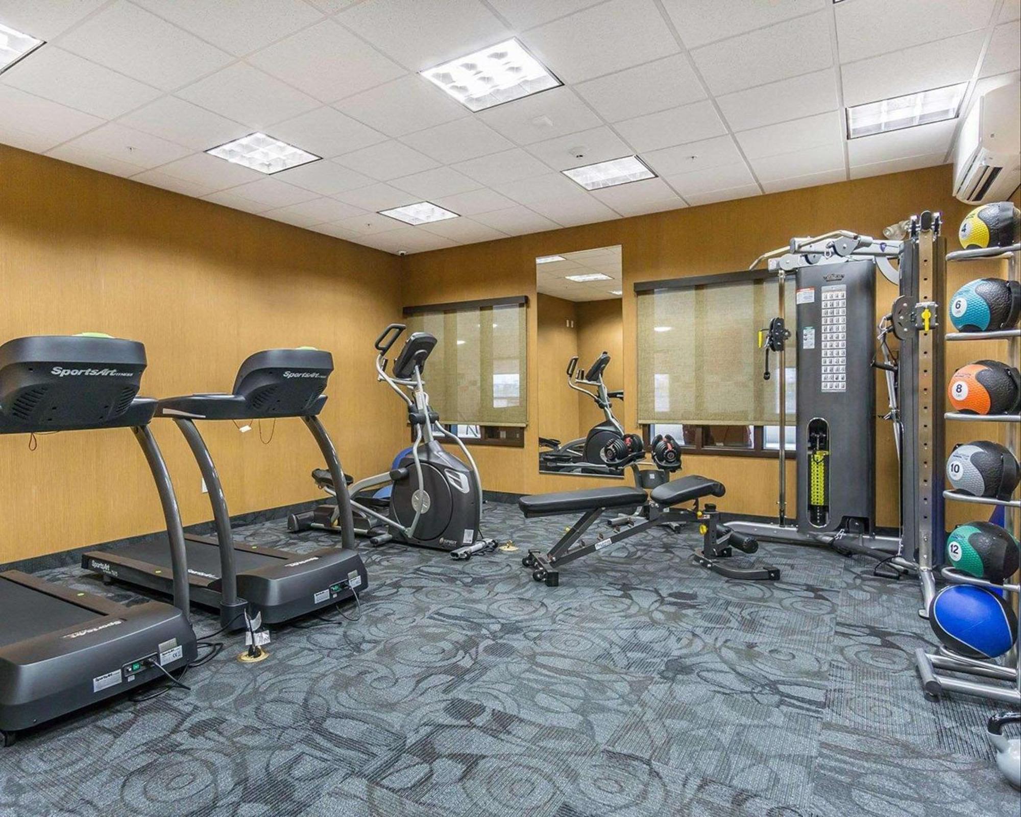 Comfort Inn & Suites Edmonton International Airport Nisku Dış mekan fotoğraf