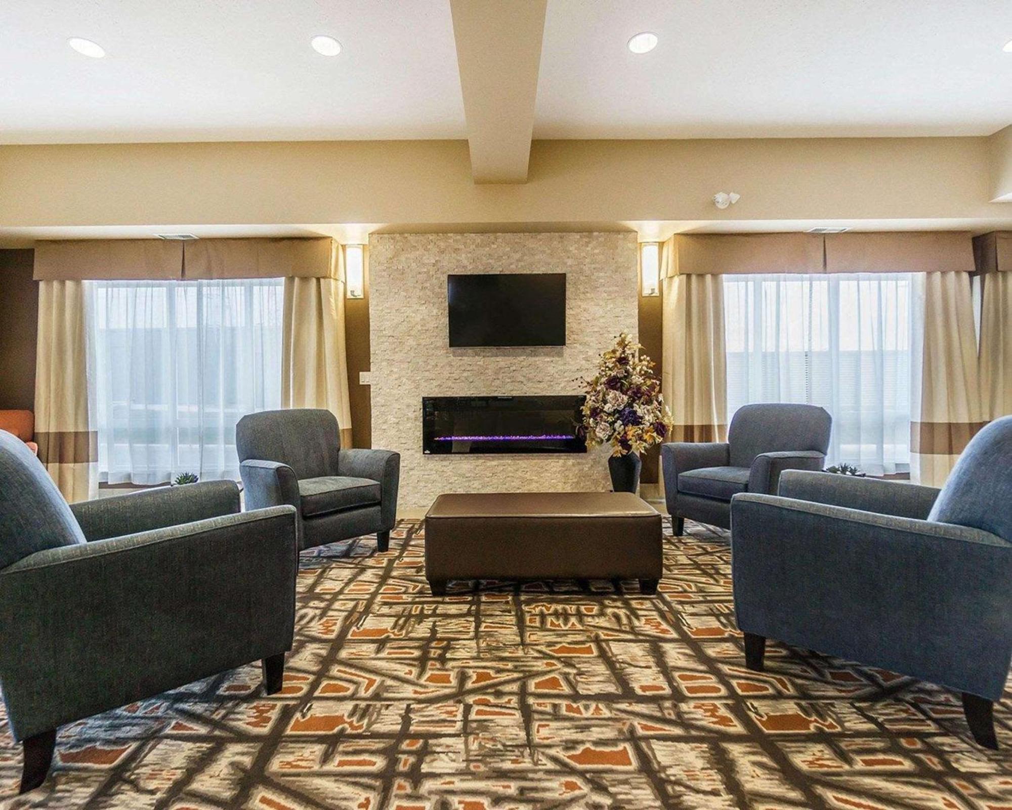 Comfort Inn & Suites Edmonton International Airport Nisku Dış mekan fotoğraf