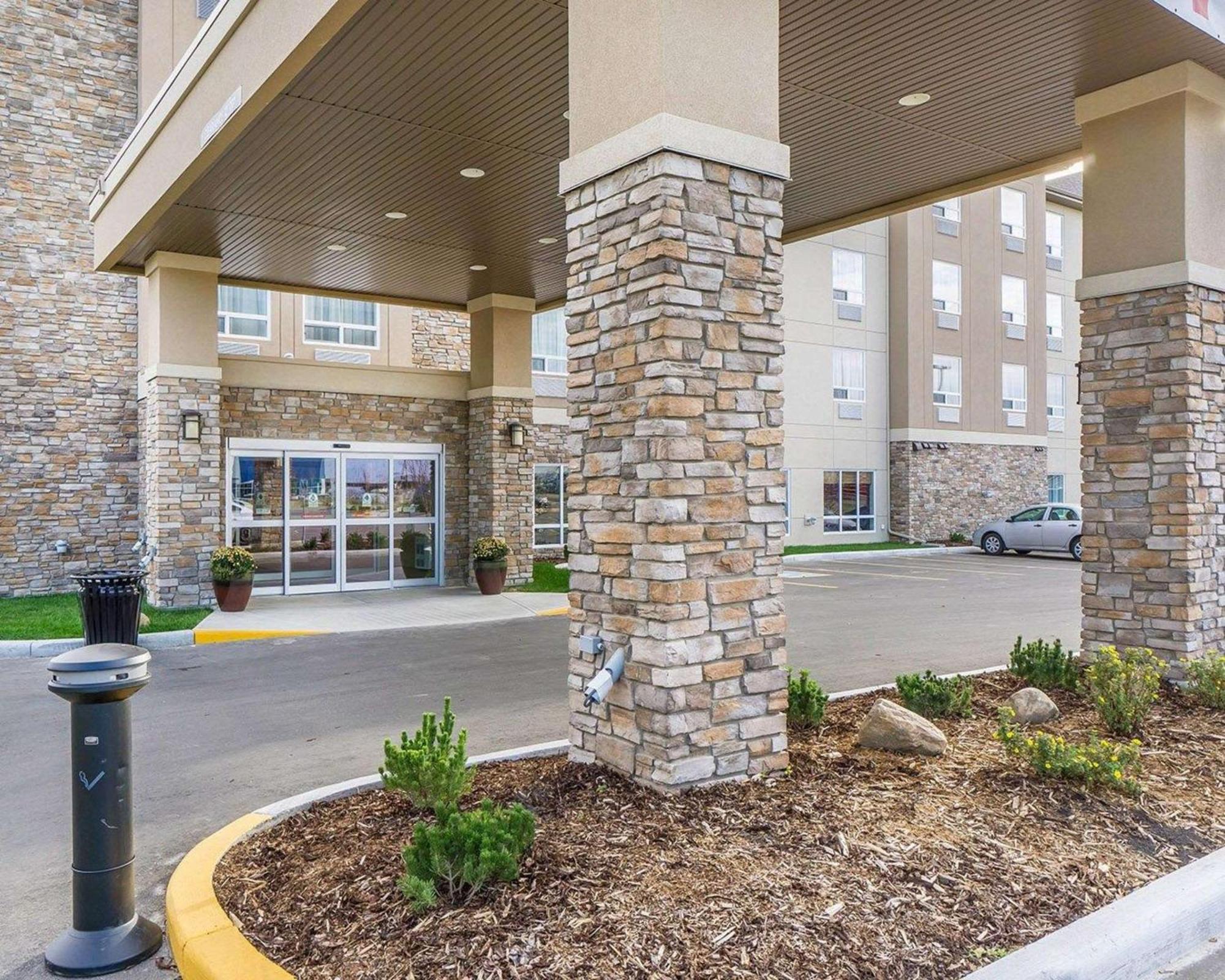 Comfort Inn & Suites Edmonton International Airport Nisku Dış mekan fotoğraf
