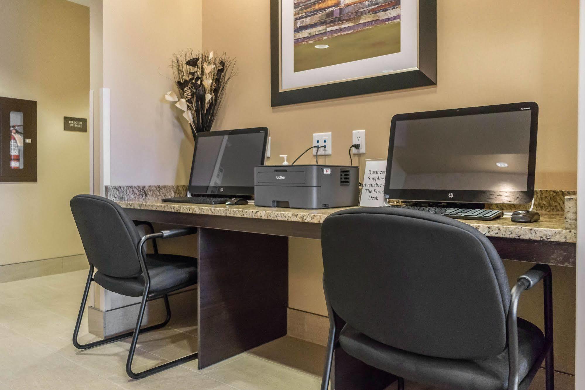 Comfort Inn & Suites Edmonton International Airport Nisku Dış mekan fotoğraf